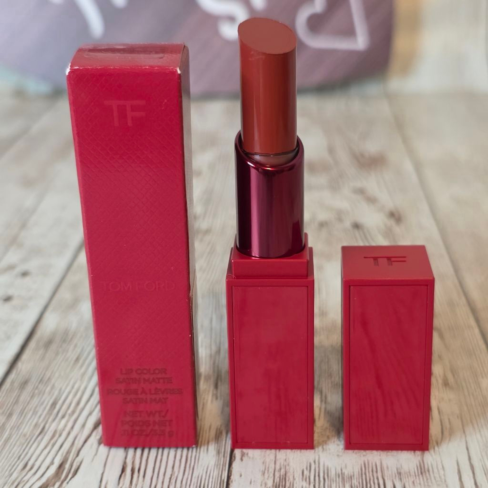 Tom Ford Lip Color Satin Matte Lipstick in Red